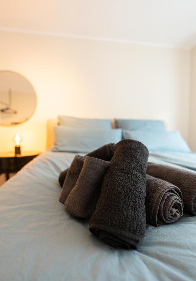-Zentrale Wohnung-Balkon-Desingerkueche- بيليفيلد المظهر الخارجي الصورة
