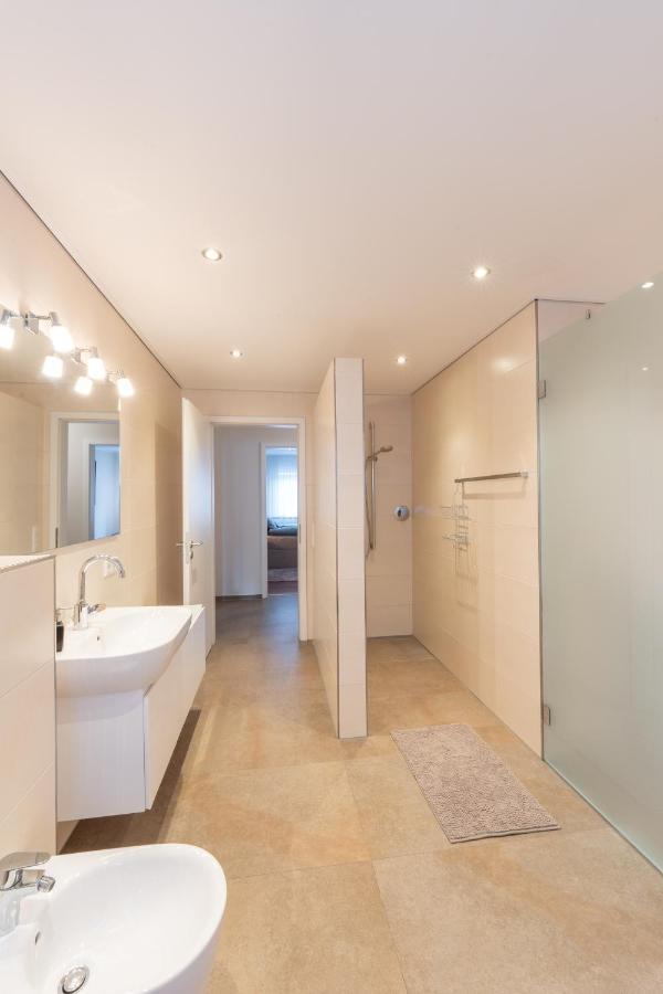 -Zentrale Wohnung-Balkon-Desingerkueche- بيليفيلد المظهر الخارجي الصورة
